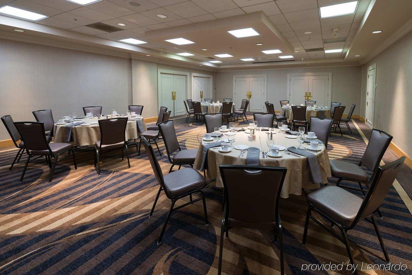 Doubletree By Hilton Akron Fairlawn Exterior foto